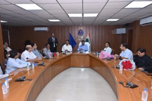 जीएसटीएन को पीएमएलए अधिनियम के तहत लाने से व्यापारियों को हो रही शंकाओं से अवगत कराया - पारवानी 2 जीएसटीएन को पीएमएलए अधिनियम के तहत लाने से व्यापारियों को हो रही शंकाओं से अवगत कराया - पारवानी WhatsApp Image 2023 07 13 at 9.22.49 PM