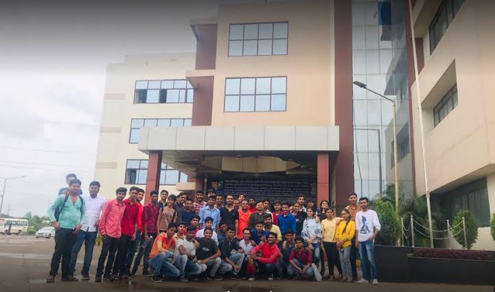 Read more about the article सिपेट रायपुर में युवाओं को कौशल विकास प्रशिक्षण के साथ-साथ शत प्रतिशत रोजगार भी