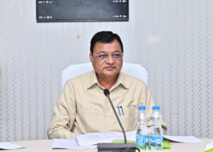 Read more about the article कारखानों में श्रमिकों के नियमित स्वास्थ्य जाँच में नहीं चलेगी मनमानी, श्रम मंत्री श्री देवांगन ने दिए कड़े निर्देश