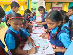 बाल दिवस पर अदाणी फाउंडेशन द्वारा छतौद में भव्य शैक्षिक एवं खेल महोत्सव 2 बाल दिवस पर अदाणी फाउंडेशन द्वारा छतौद में भव्य शैक्षिक एवं खेल महोत्सव IMG 20251116 WA0005