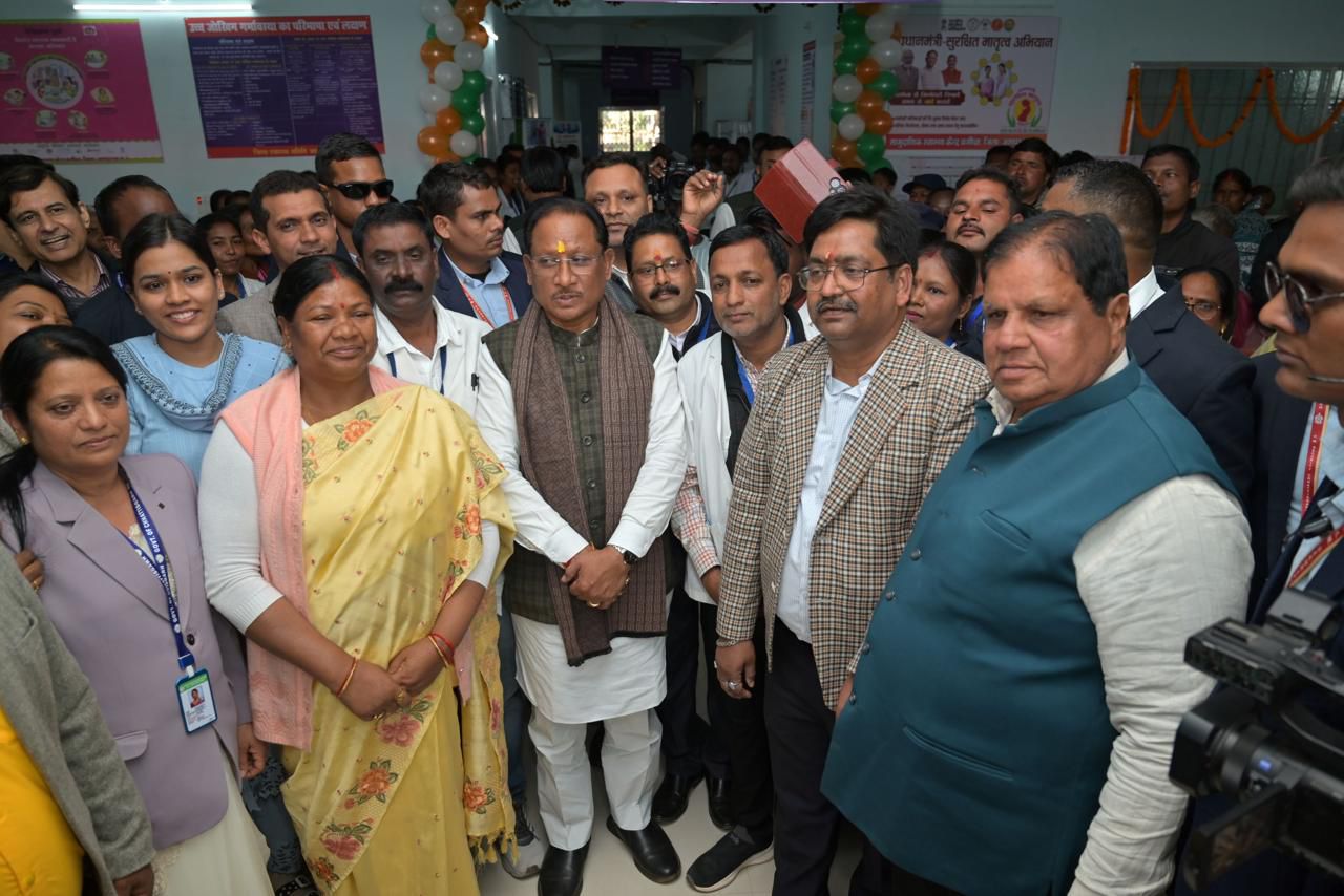 You are currently viewing जशपुर जिले के बगीचा में जिंदल फाउंडेशन का विशाल निःशुल्क स्वास्थ्य जांच शिविर, मुख्यमंत्री विष्णुदेव साय ने किया शुभारंभ