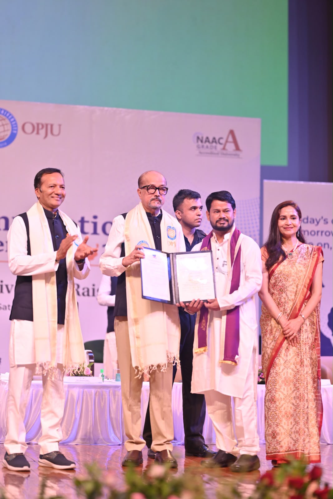 You are currently viewing राज्यपाल श्री रमेन डेका की गरिमामयी उपस्थिति में ओ.पी. जिंदल विश्वविद्यालय का छठवां दीक्षांत समारोह संपन्न