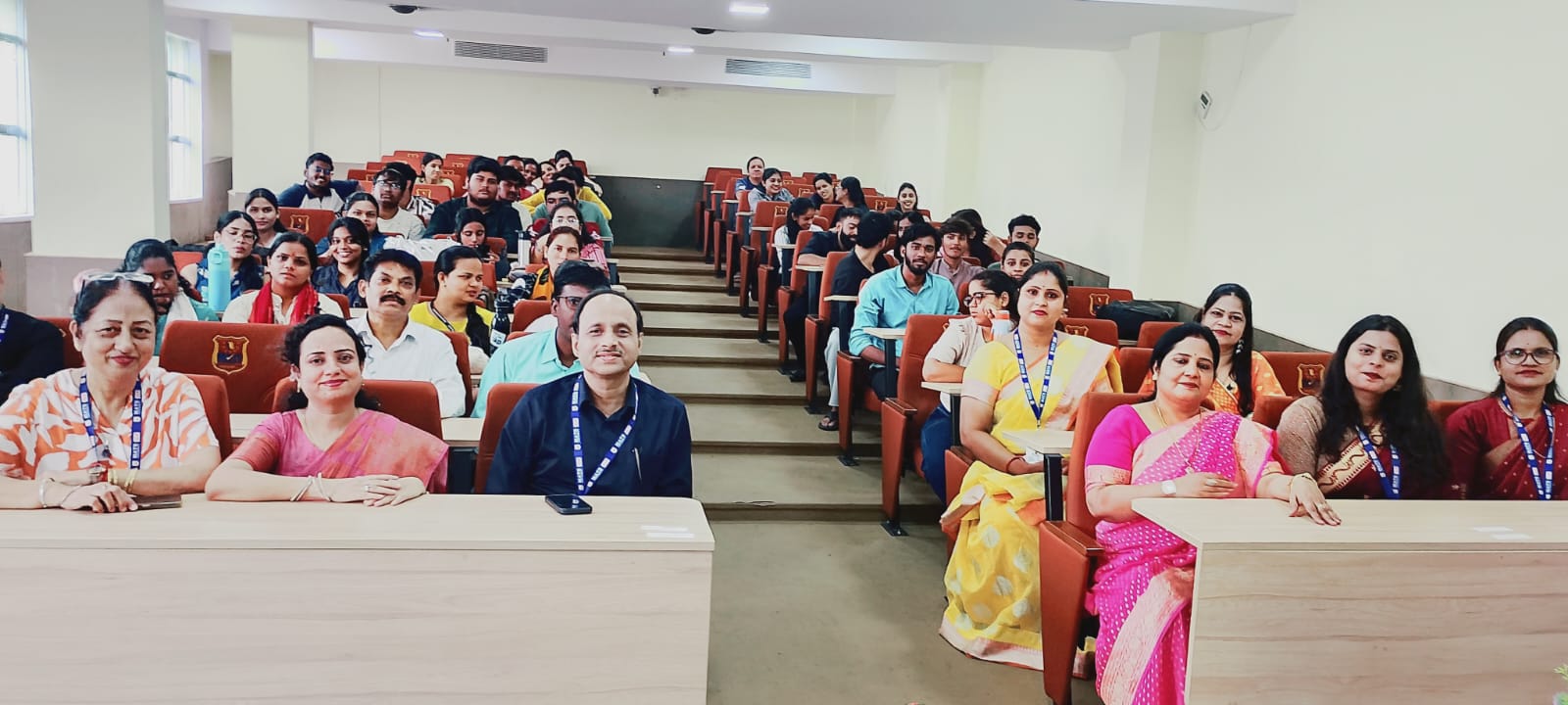 You are currently viewing मैट्स विश्वविद्यालय में “एक शाम शहीदों के नाम” कार्यक्रम का आयोजन